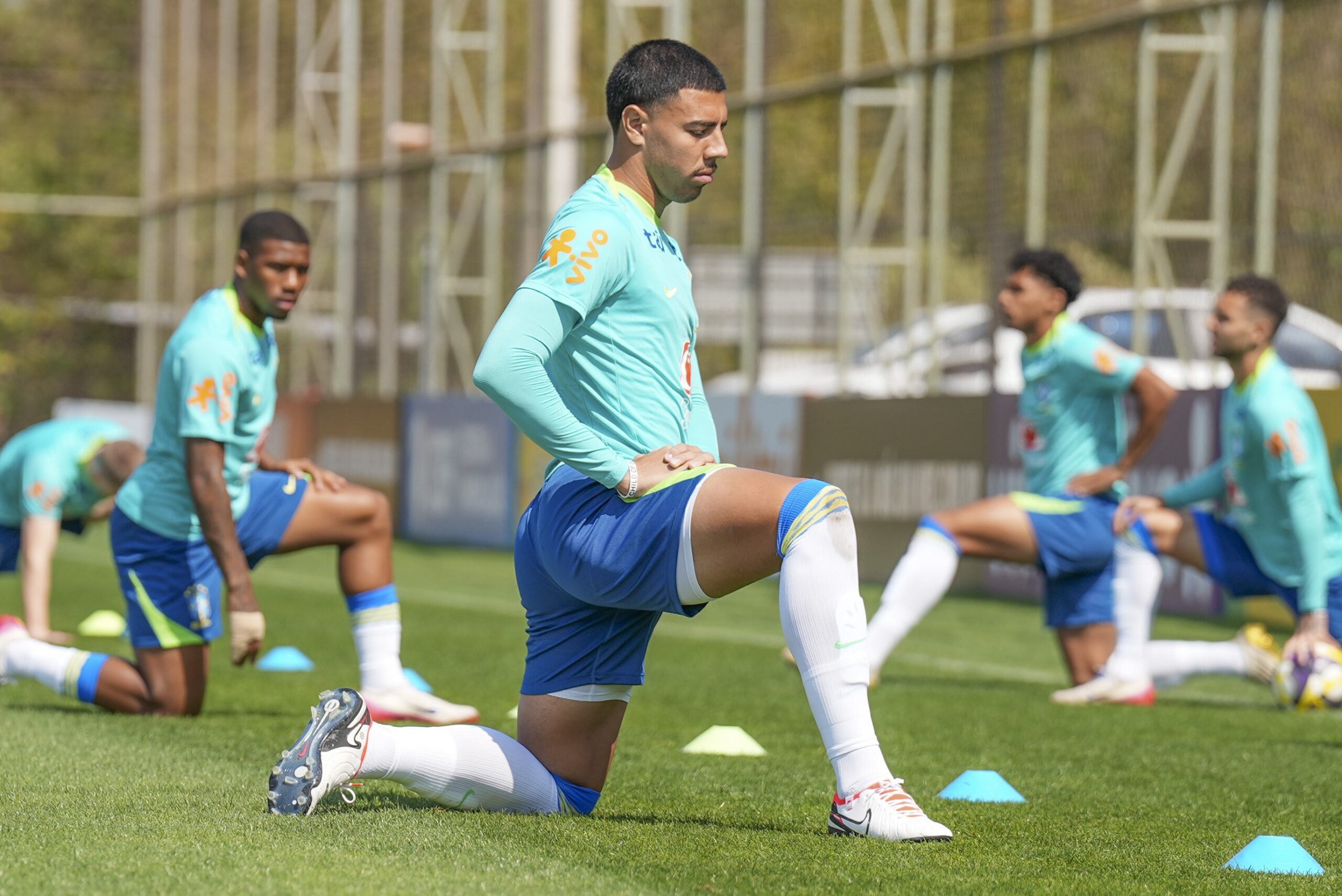 Zagueiro do Flamengo, Iago vive temporada dos sonhos e se prepara para o Mundial Sub-20: “Cabeça muito boa”