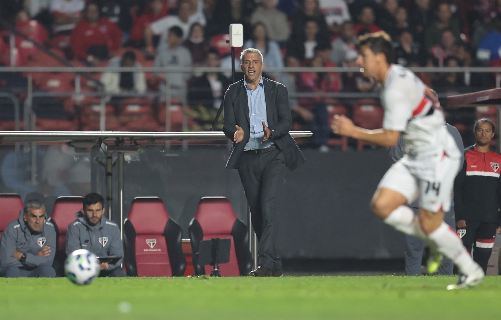 Ataque do São Paulo vive seca de gols antes de jogo decisivo na Libertadores