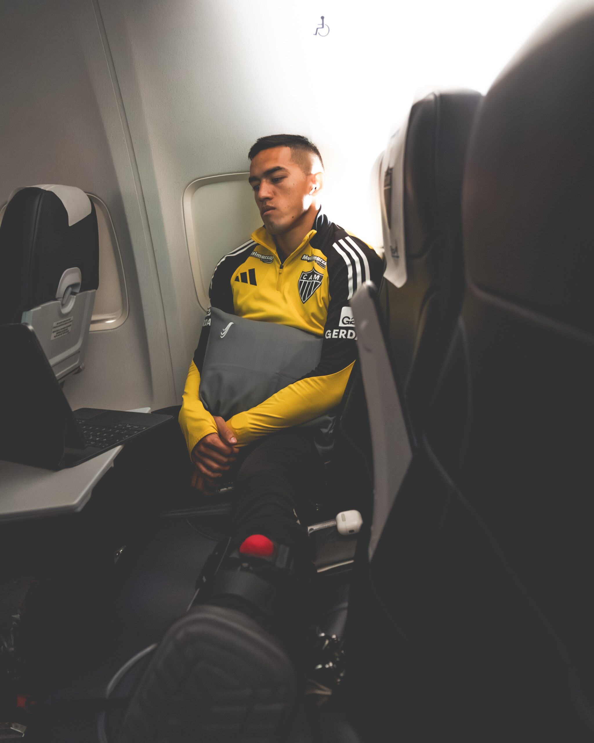 Atlético-MG confirma Cuello fora da temporada; atacante será operado na terça-feira