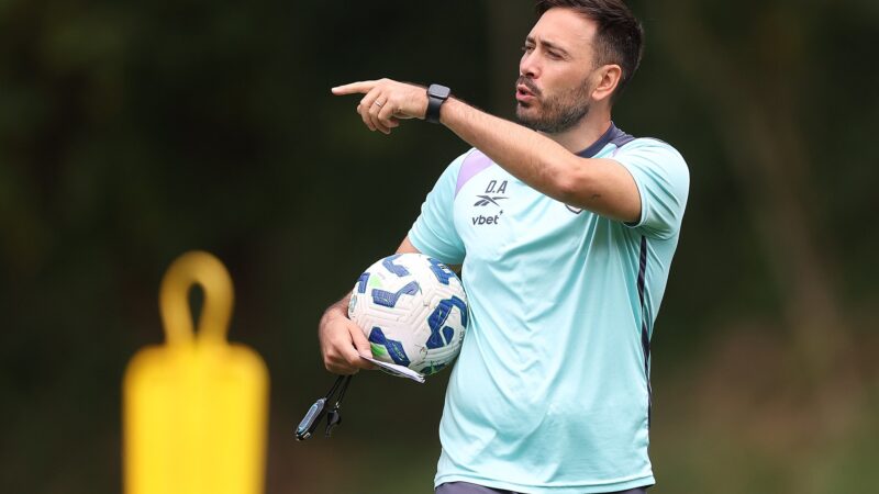 Escalação do Botafogo: time terá desfalque da zaga titular, mas Savarino deve voltar ao time no clássico