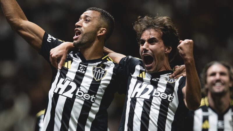 Análise: Atlético-MG sai na frente, supera expulsão e conquista primeira vitória no Brasileiro com Sampaoli