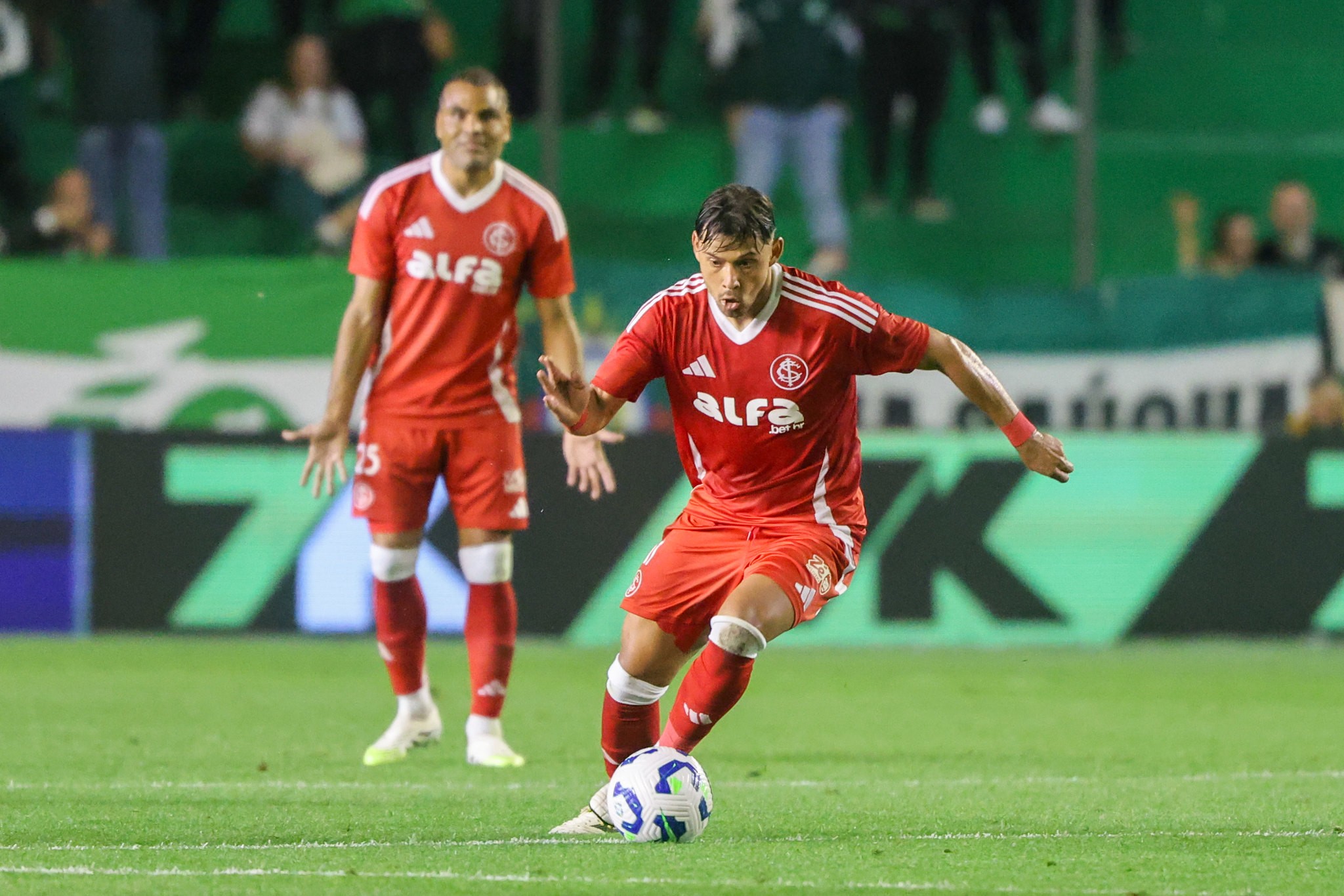 Romero reaparece no Inter com chegada de Ramón Díaz e vê segunda chance