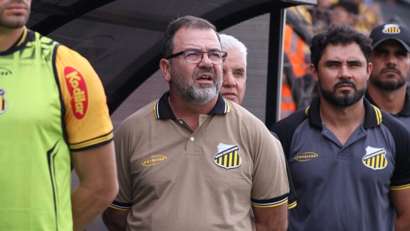 Enderson vê Novorizontino ansioso contra o Vila Nova e rechaça “fantasma” dos últimos anos