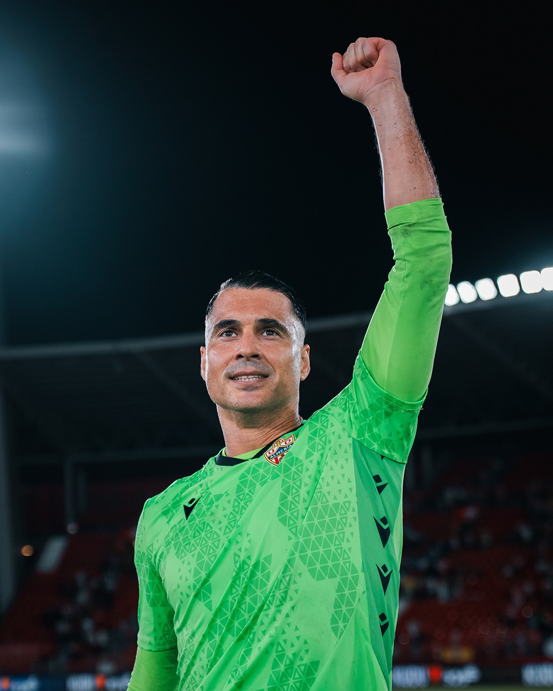 Goleiro empreendedor: espanhol abre empresas e investe em inteligência artificial por futuro pós-futebol