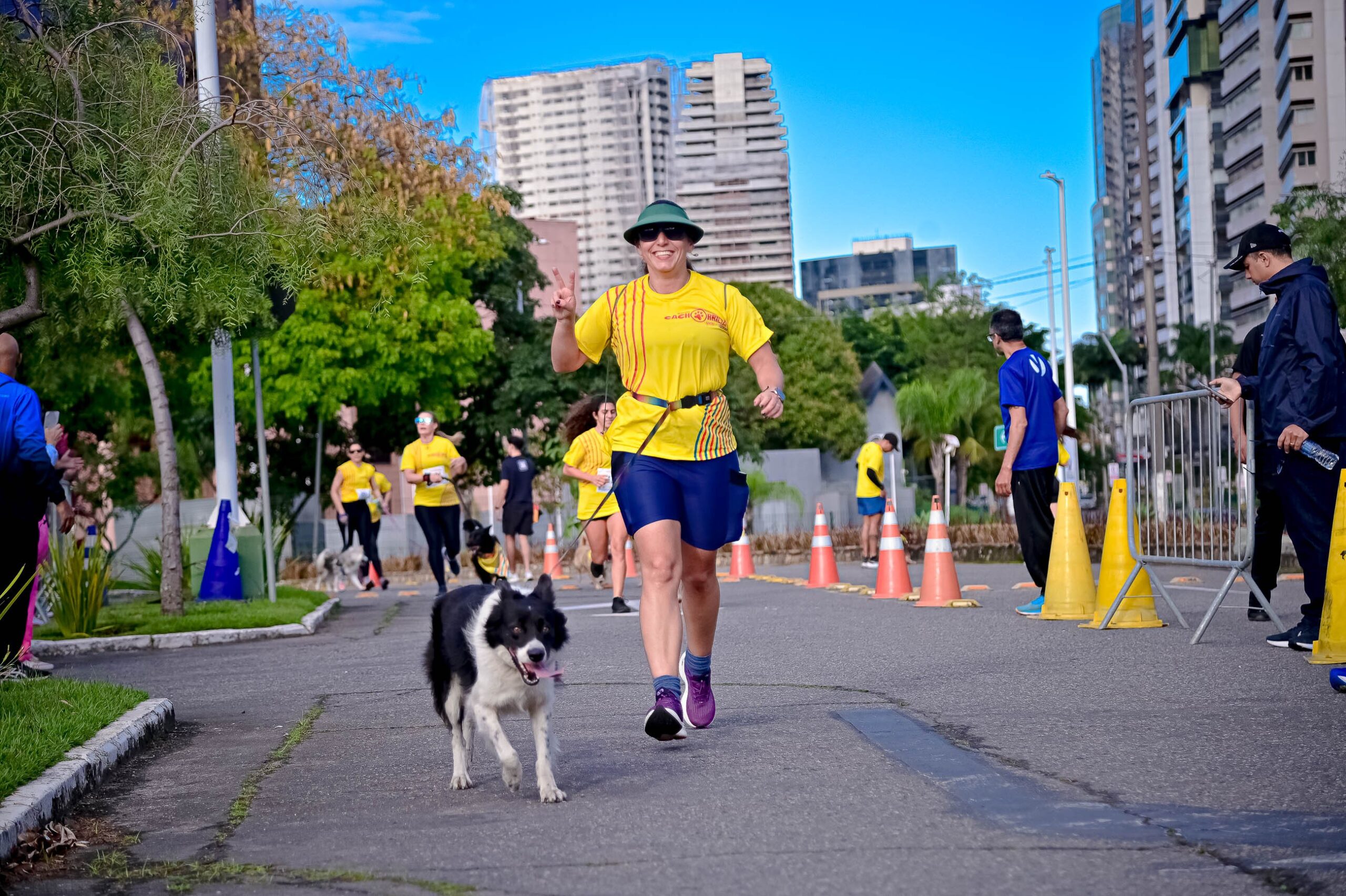 Cachorrida e Corrida Garotada abrem programação das Dez Milhas Garoto em Vitória