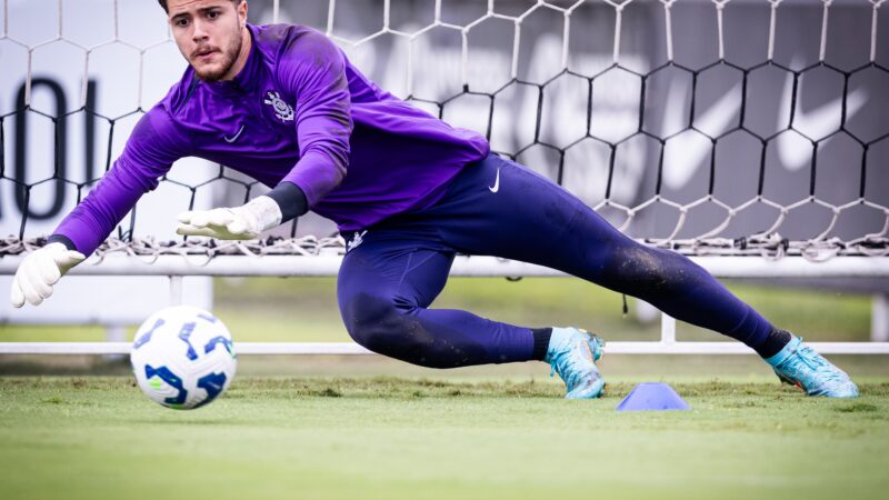 Corinthians pede, e goleiro Felipe Longo é desconvocado do Mundial Sub-20 pela Seleção