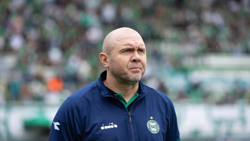 Mozart exalta unidade do Coritiba para superar pressão e voltar a vencer na Série B