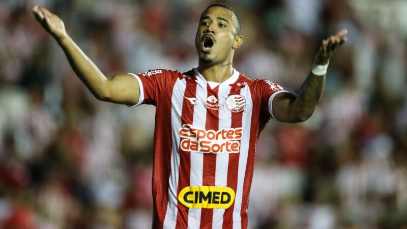 João Maistro destaca força do Náutico fora de casa e ressalta preparação mental