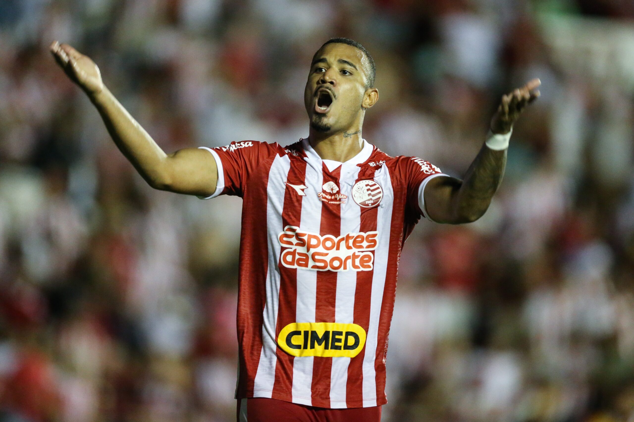 João Maistro destaca força do Náutico fora de casa e ressalta preparação mental