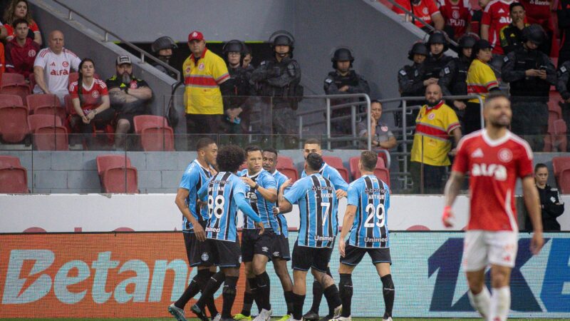 Protagonista indiscutível, Grêmio de Mano Menezes transformou o Gre-Nal em momento épico
