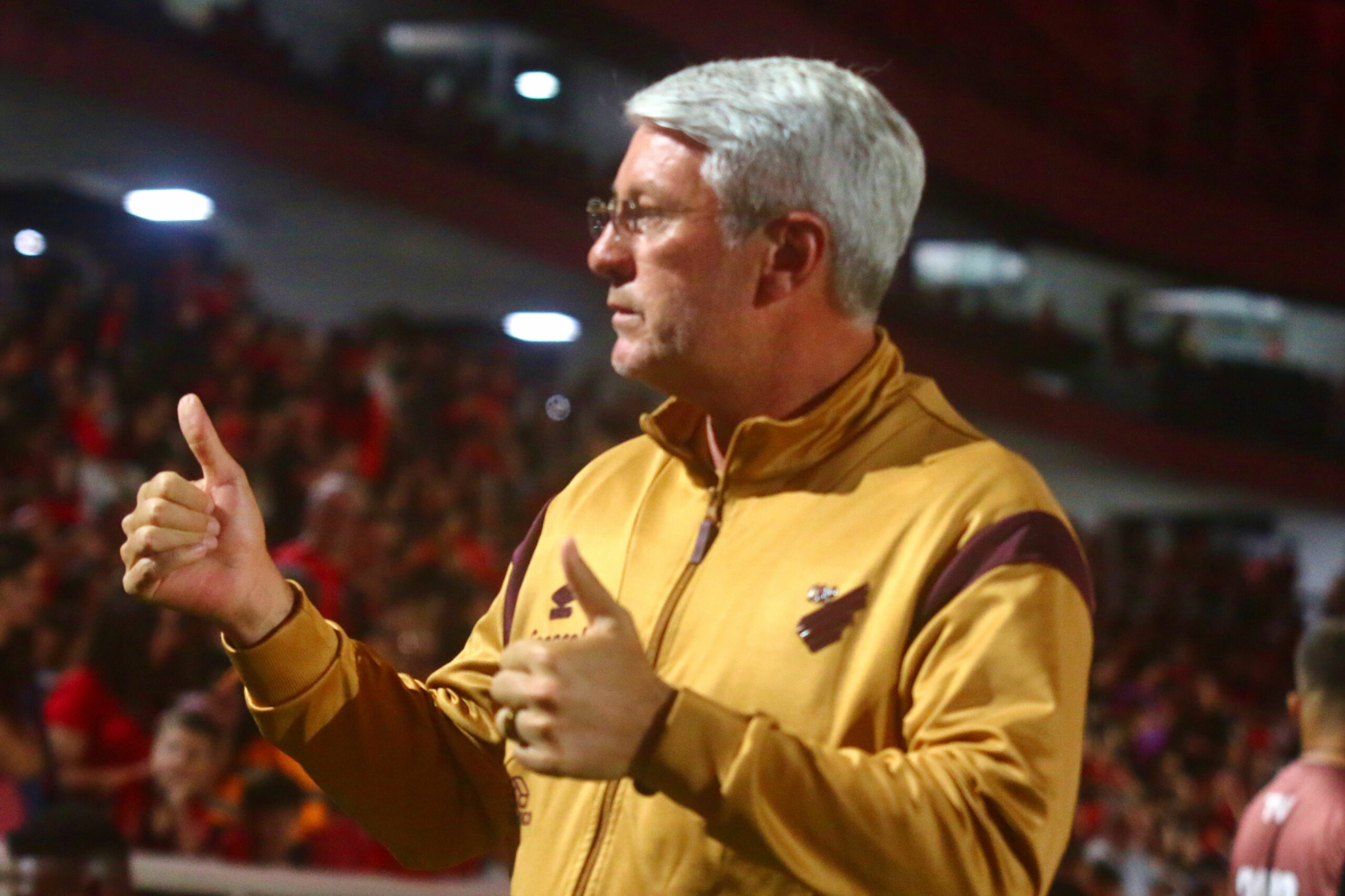 Athletico mostra força mental para segurar vitória e volta ao G4 em retomada inimaginável; análise