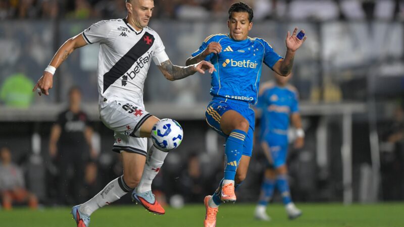 Substituído contra o Cruzeiro, Vegetti saiu mais cedo de campo só uma vez em três anos de Vasco