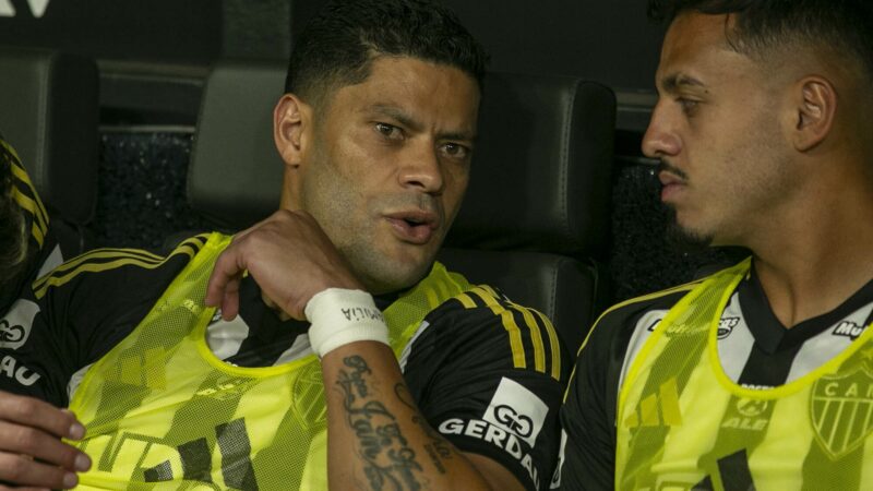 No Atlético-MG, Hulk desabafa sobre cartão e arbitragem: “Tem alguma coisa por trás”; assista