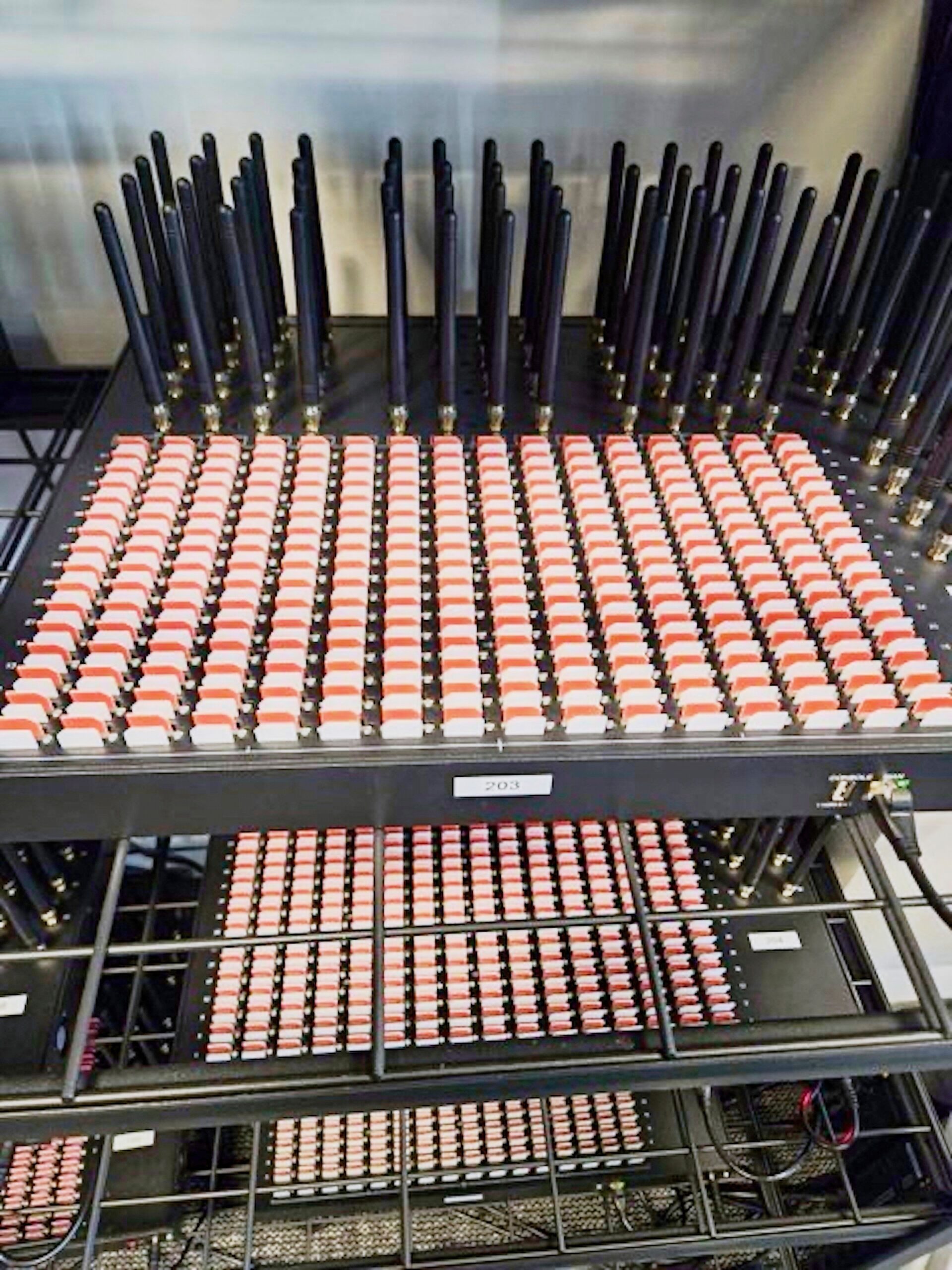 Serviço Secreto dos EUA desmantela ameaça à rede de comunicações em Nova York no início da Assembleia Geral da ONU