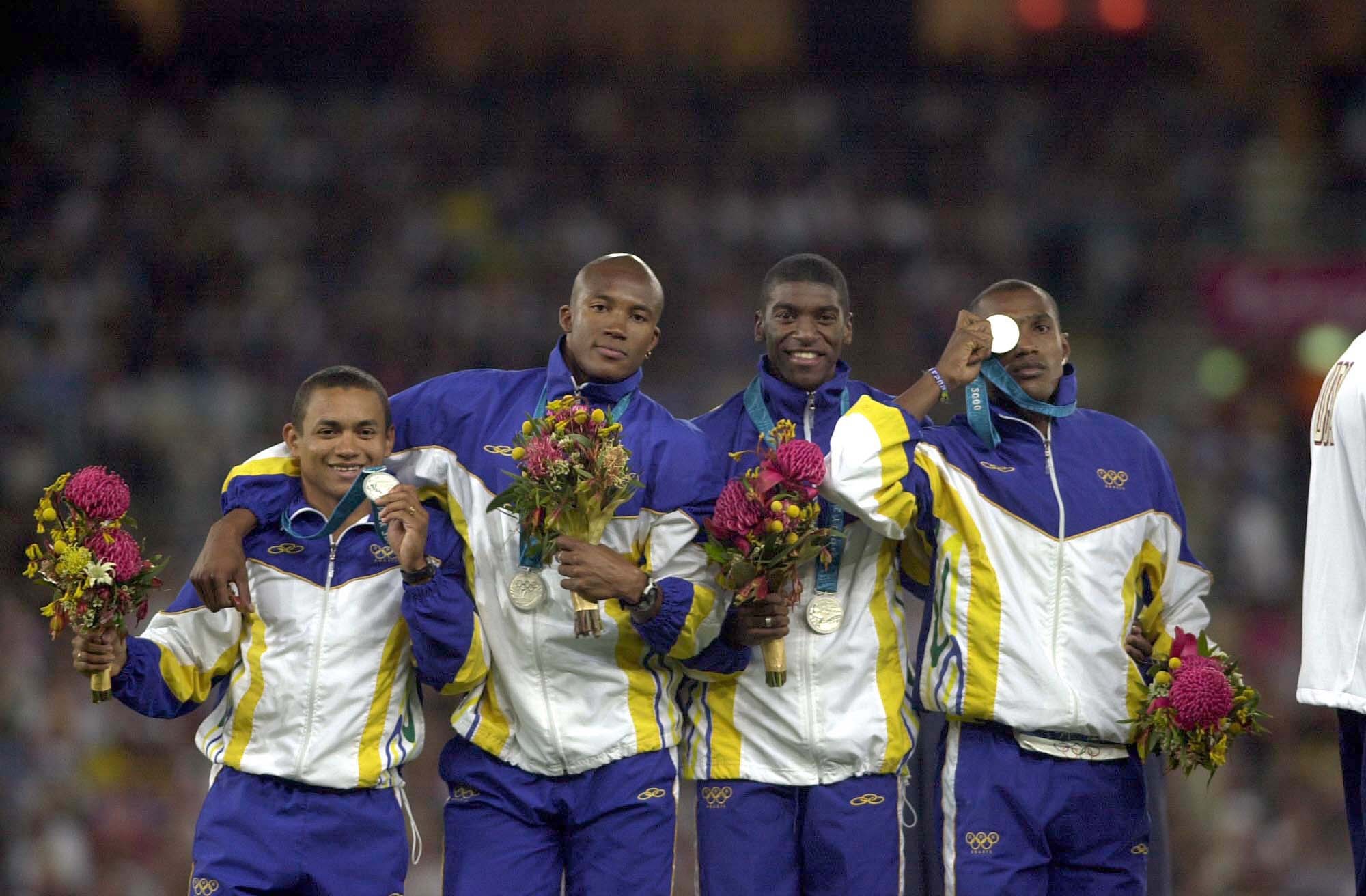 “É prata, prata, prata”: medalhistas olímpicos revelam bastidores de conquista que completa 25 anos