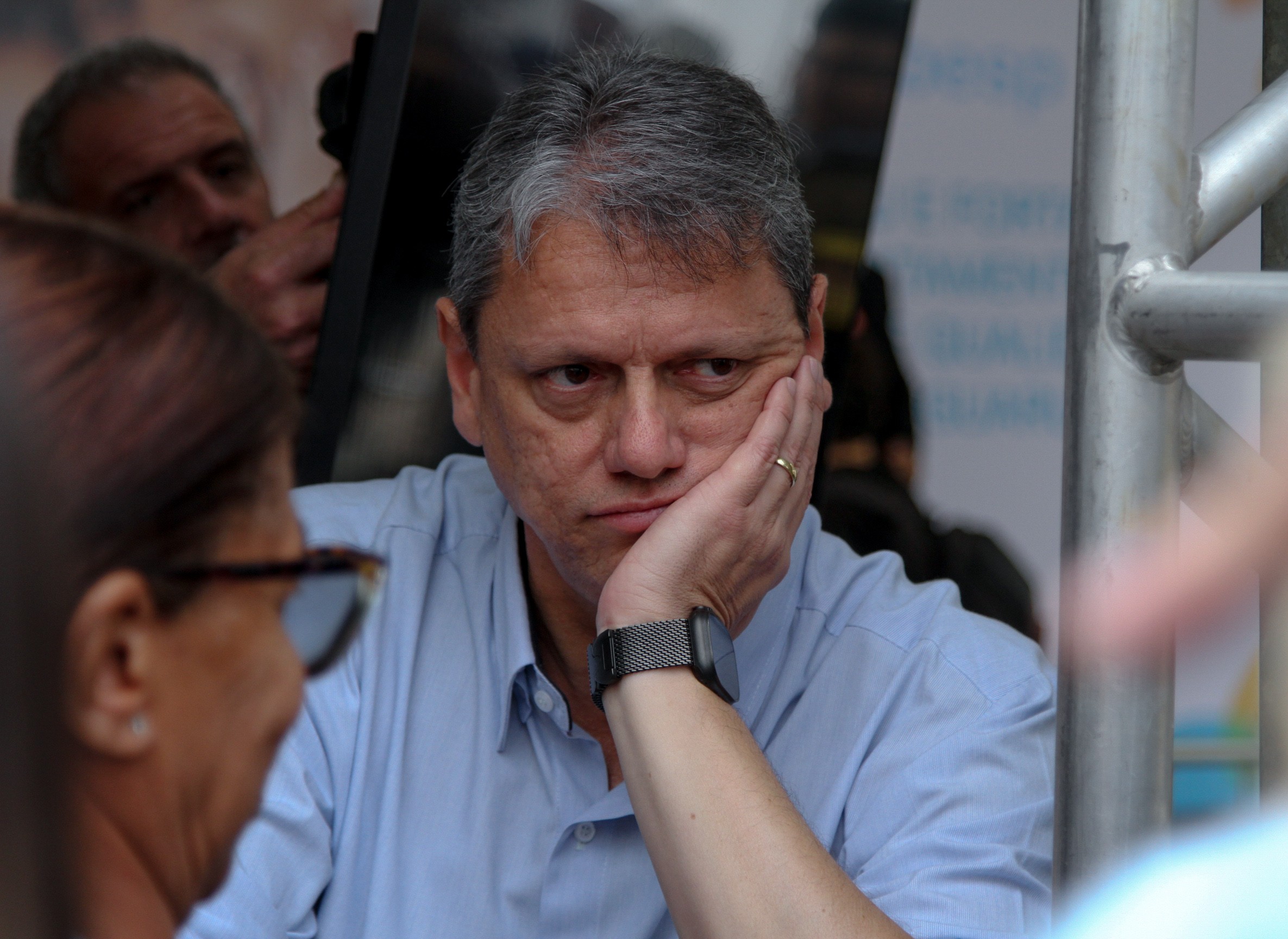 Tarcísio prioriza visita a Bolsonaro e faltará à posse de Fachin e Moraes no comando do STF