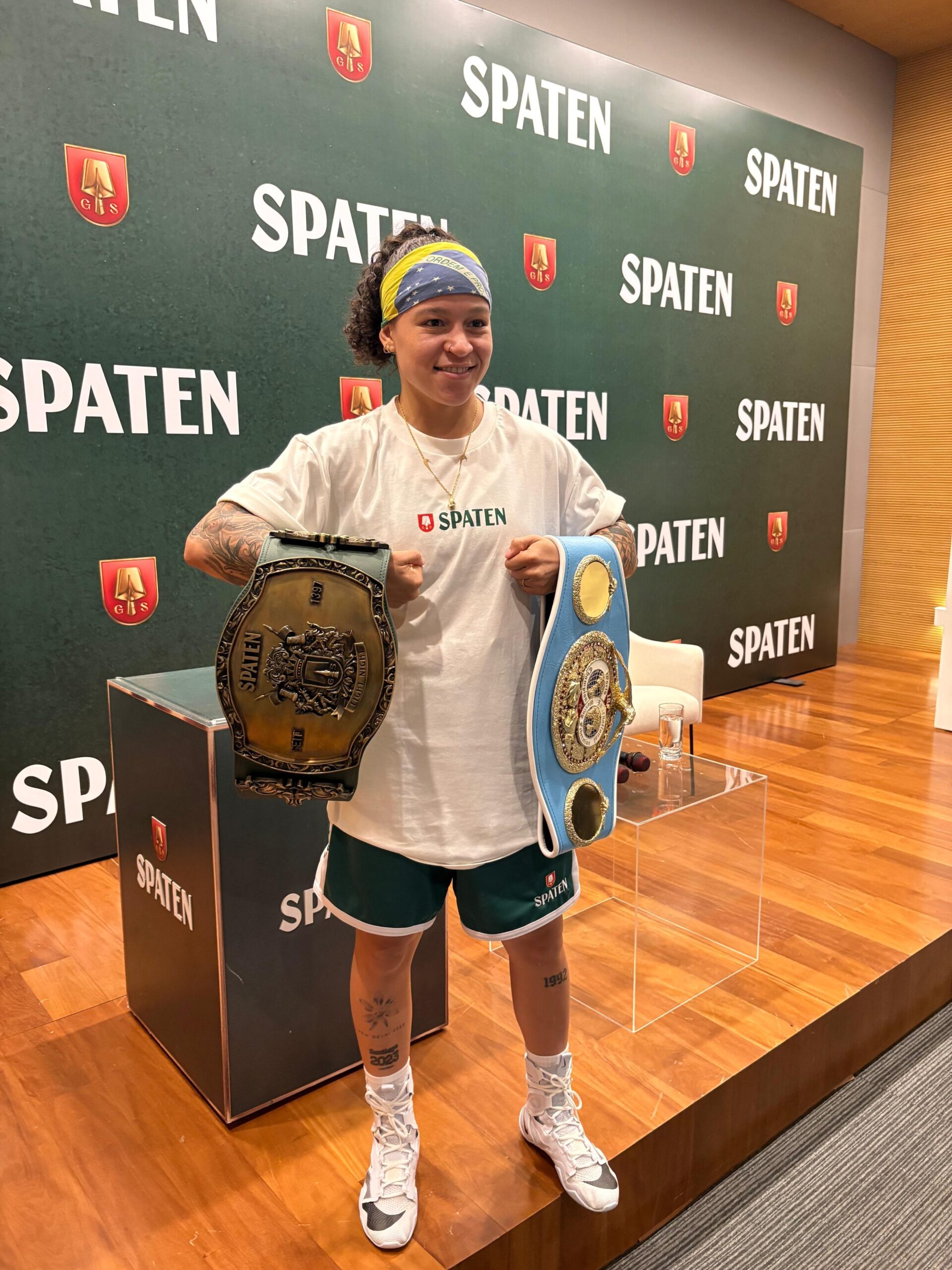 Bia Ferreira espera incentivar novos atletas com primeira defesa de título no Brasil