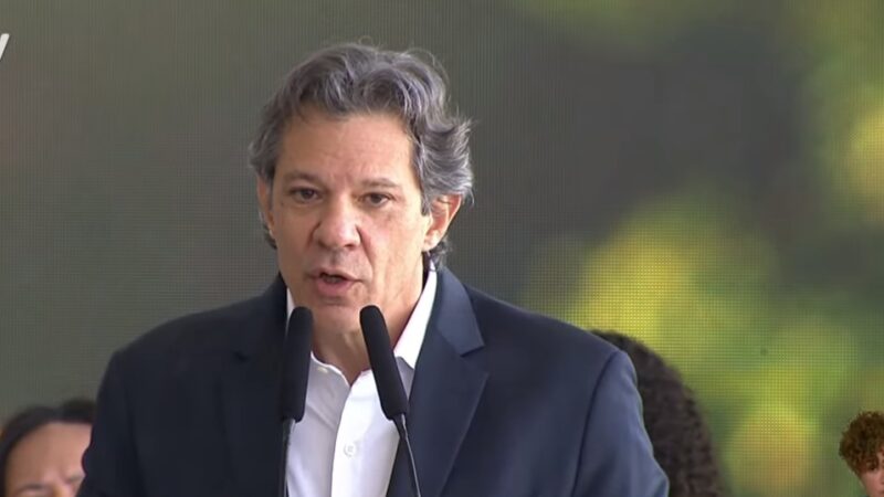‘Legislativo e Executivo conseguiram dar ordem ao caos e trazer um pouco mais de justiça ao sistema tributário’, diz Haddad sobre isenção do IR