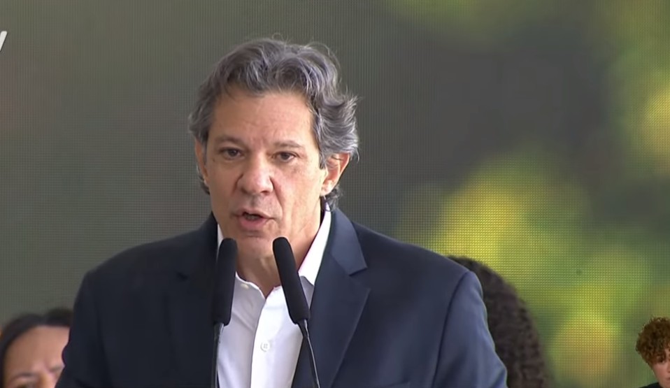 ‘Legislativo e Executivo conseguiram dar ordem ao caos e trazer um pouco mais de justiça ao sistema tributário’, diz Haddad sobre isenção do IR