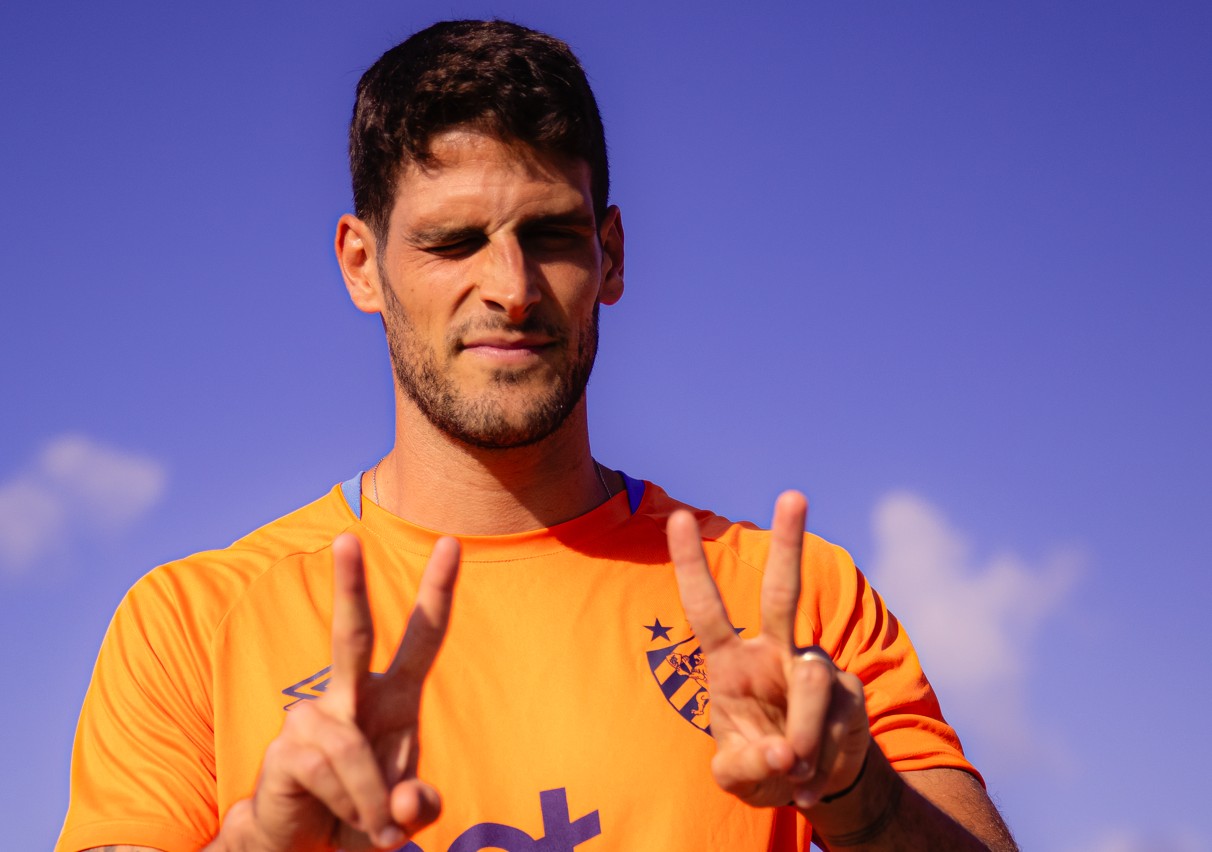 Paciência reverte resistência no Sport, volta a ser relacionado e direção enterra saída do português