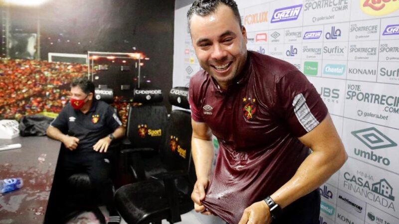 Jair Ventura chega ao Vitória com histórico de permanências na Série A, mas com maior desafio