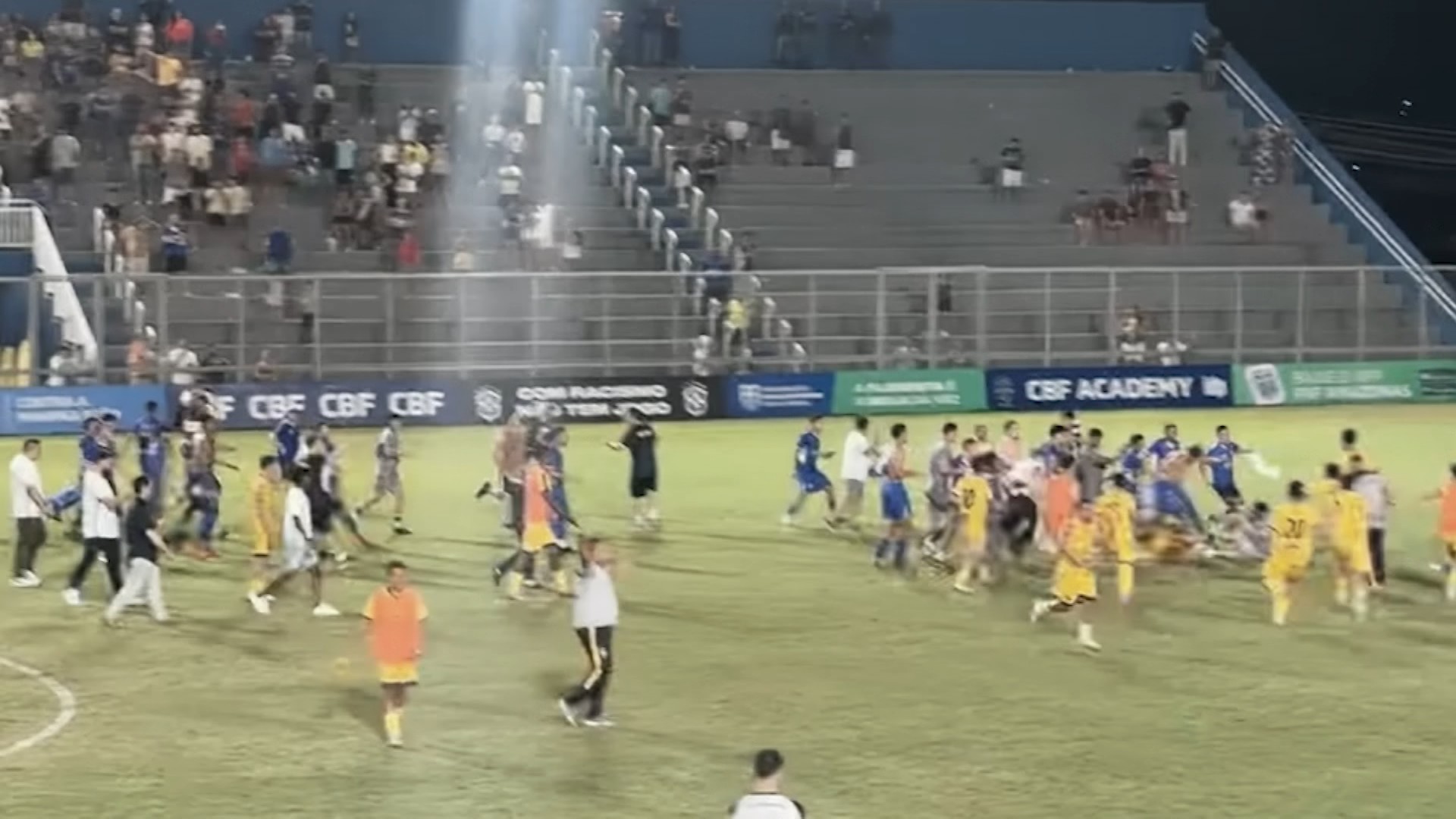 TJD-AM condena Amazonas, Nacional e 10 atletas por pancadaria na final do Sub-20