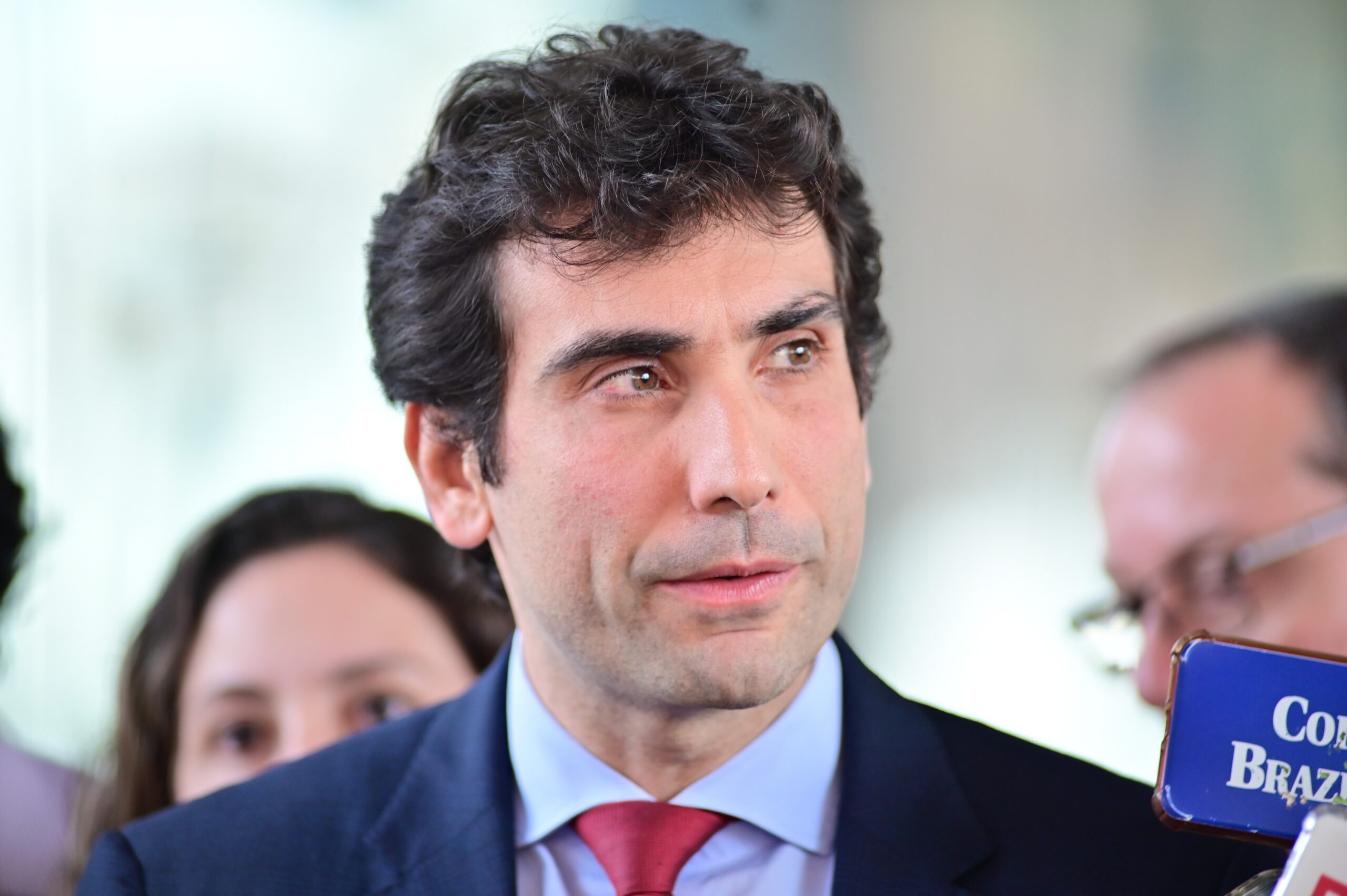 Presidente do BC diz que é legítimo Haddad criticar política de juros: ‘Acho um luxo a delicadeza’