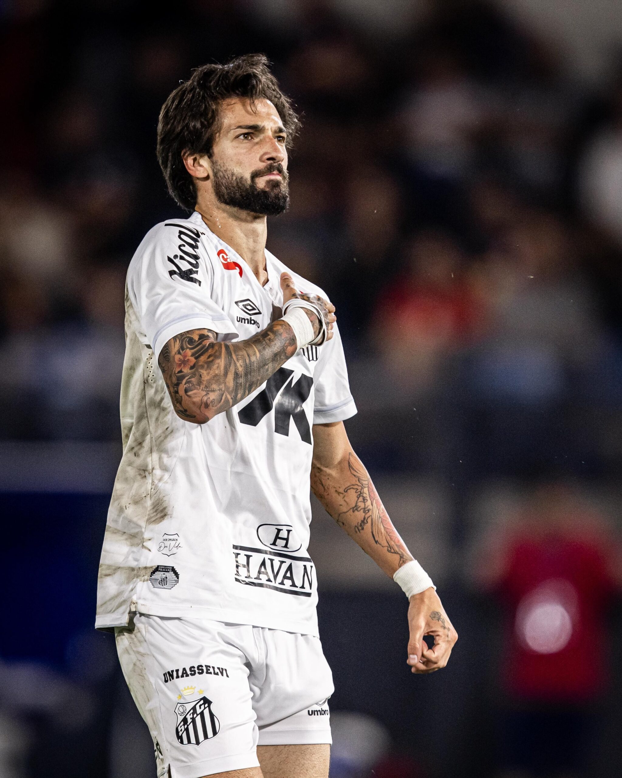 Lautaro vibra com partida de gala pelo Santos e lamenta empate: “Jogamos muito melhor”