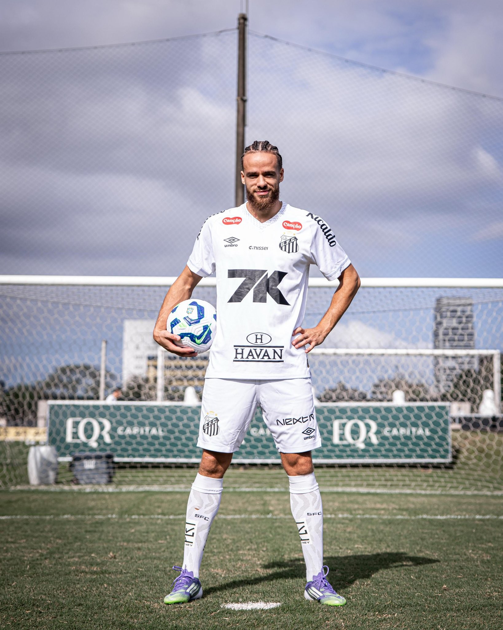 Bastidores: indicado por empresário, Brahimi teve aval de dois técnicos no Santos