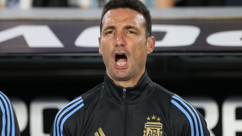 Scaloni, técnico da Argentina, revela time de coração: “Boca por causa do meu avô”