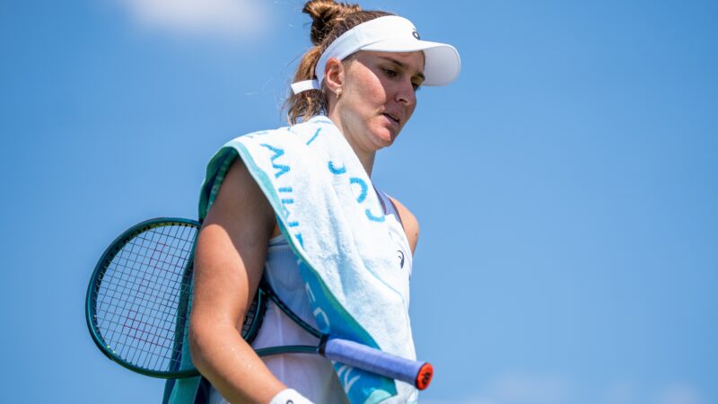 Bia Haddad encerra a temporada de 2025 mais cedo: “Descansar o corpo e a mente”