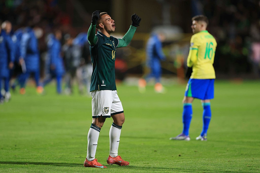 Ex-Cruzeiro e Palmeiras mira história contra Atlético-MG e sonha com Copa do Mundo: “Não somos a Bolívia que só apanhava”