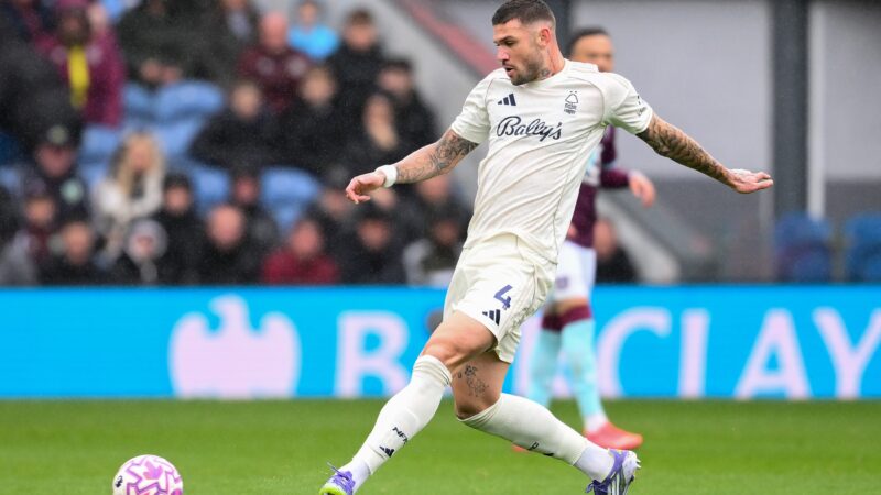 Forest volta a jogar torneio europeu após 30 anos, e Morato revê Antony, colega de São Paulo