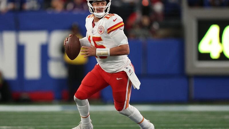 NFL: Com Mahomes decisivo, Chiefs vencem Giants fora de casa e quebram jejum na temporada