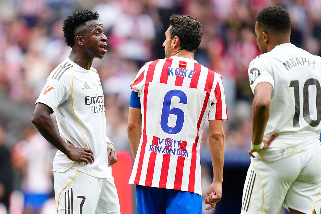 TV revela discussão entre Vini Jr. e Koke no clássico de Madri: “Chorão de m****”