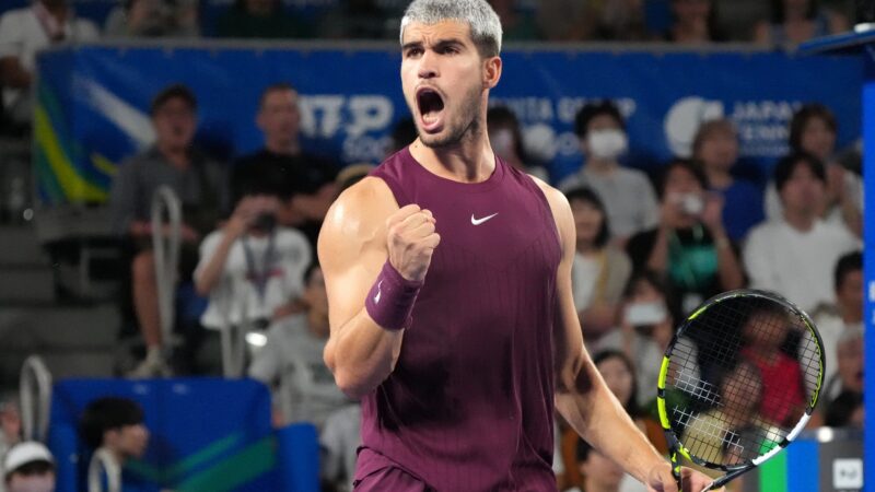 Depois de lesão, Alcaraz vence nas oitavas do ATP de Tóquio, mas ressalta: “Foi difícil”