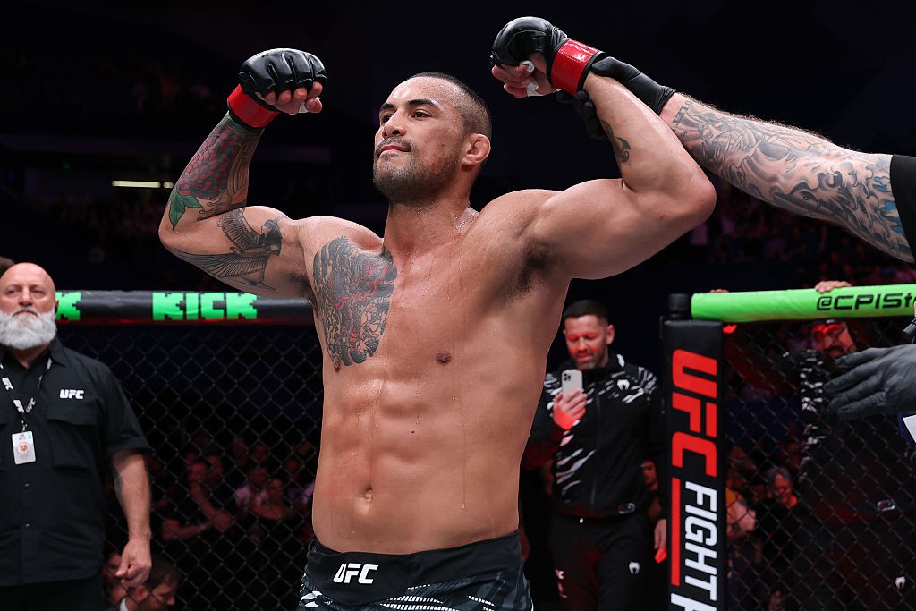 Carlos Ulberg nocauteia Dominick Reyes no 1º round do UFC Fight Night