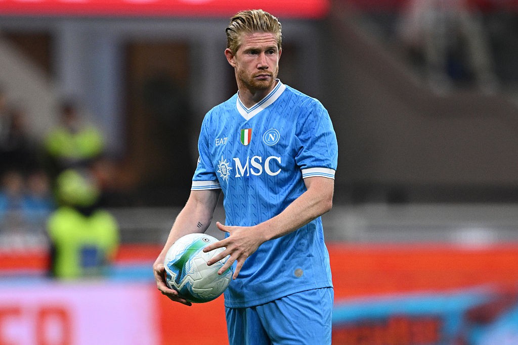 De Bruyne reage mal a substituição, e Conte avisa: “Se ficou chateado, achou a pessoa errada”