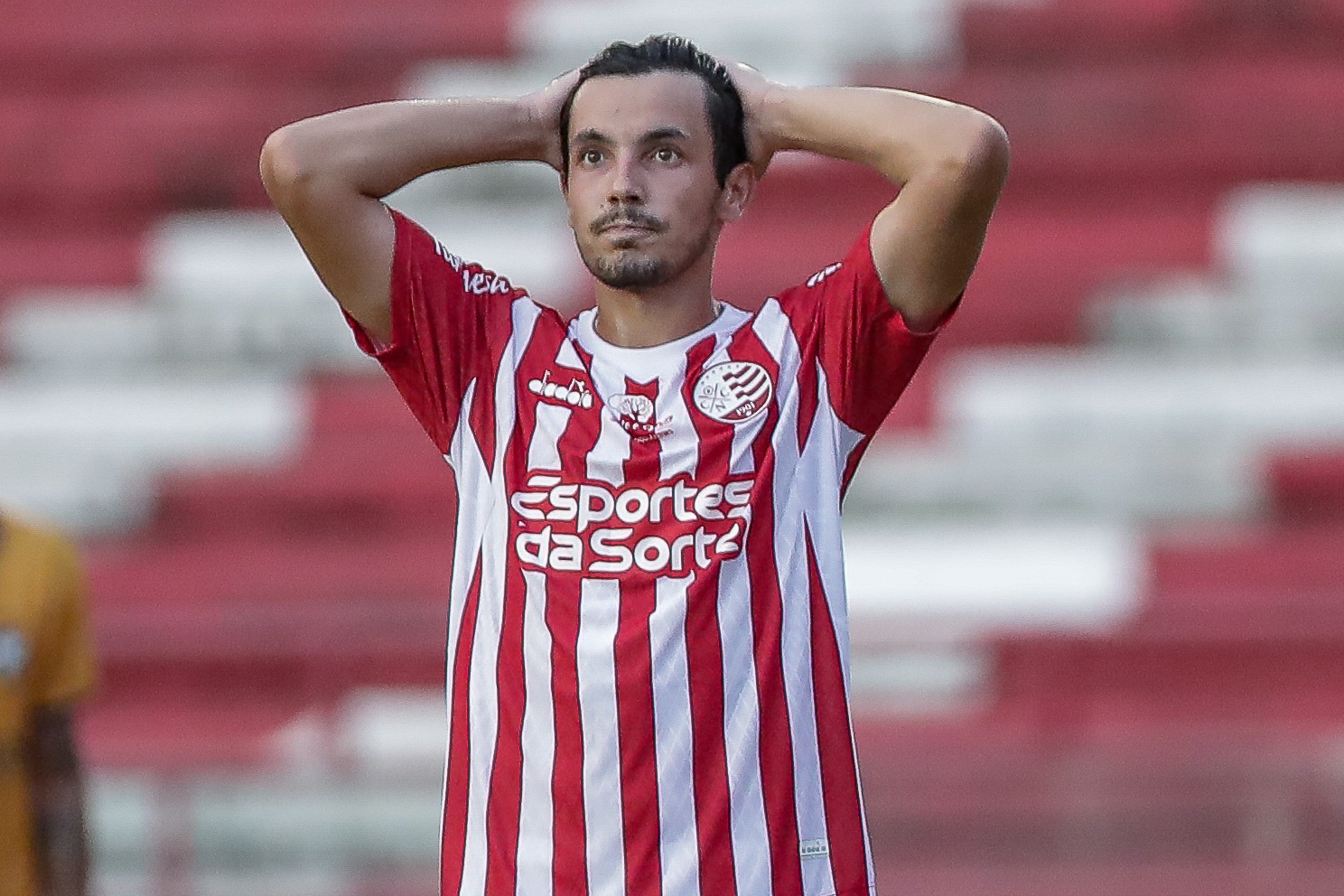 Pré-contrato, conversas e números: os bastidores da saída de Marco Antônio do Náutico