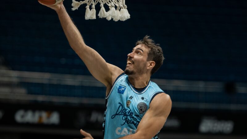 Brasília domina o União Corinthians e estreia com vitória no Torneio Abertura