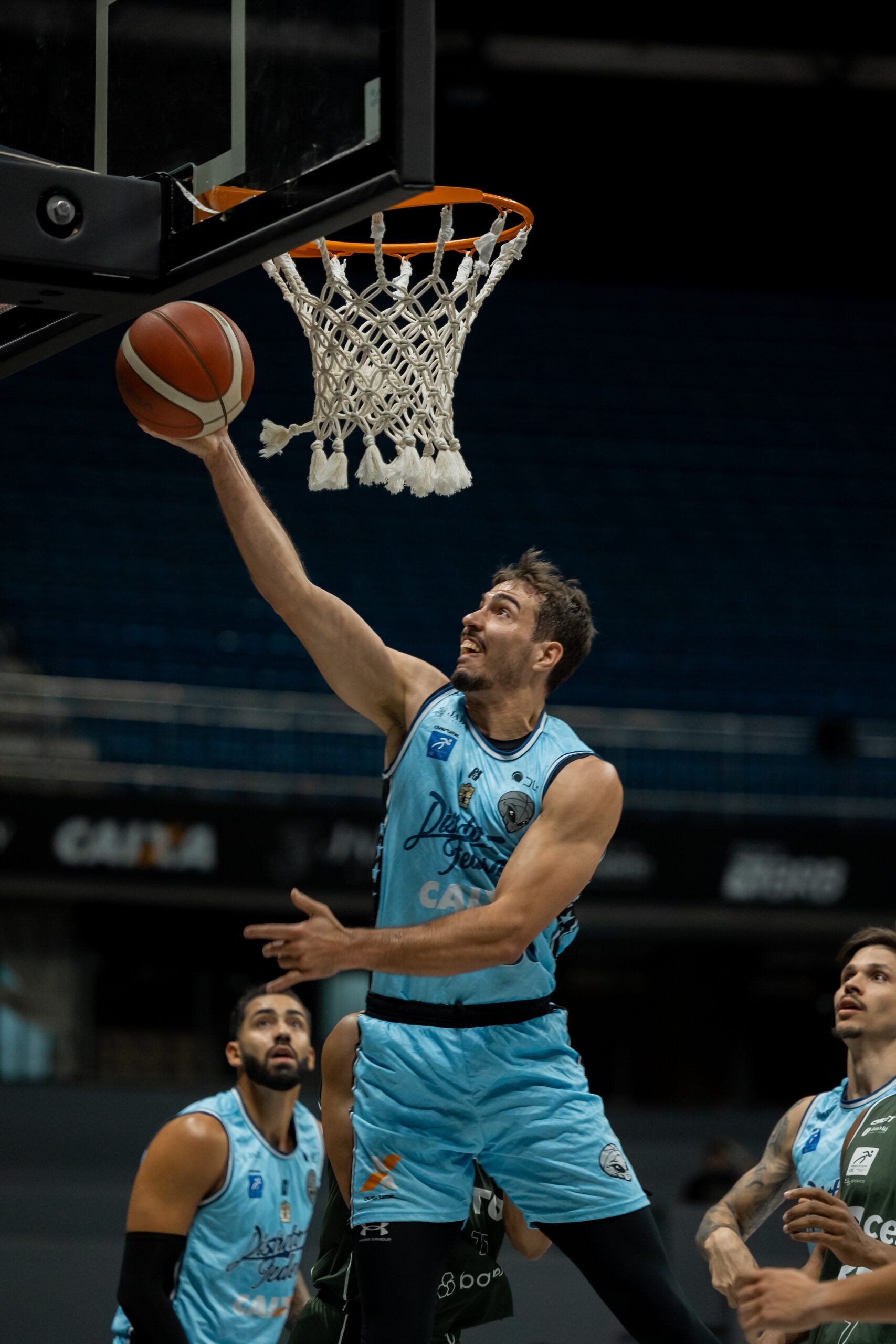 Brasília domina o União Corinthians e estreia com vitória no Torneio Abertura