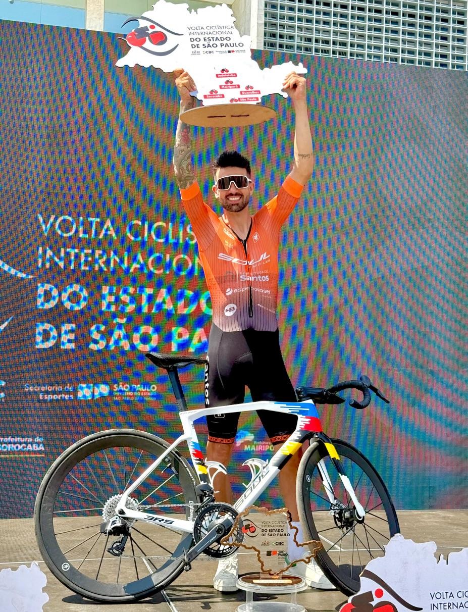 Após terceiro título mundial, Lauro Chaman comemora pódio na Volta Ciclística de SP: “No caminho certo”