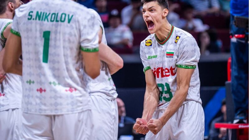 Com 40 pontos dos irmãos Nikolov, Bulgária quebra jejum de 55 anos e vai à final do Mundial de vôlei