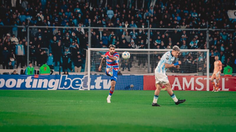 Brítez cumpre suspensão em Fortaleza x Sport