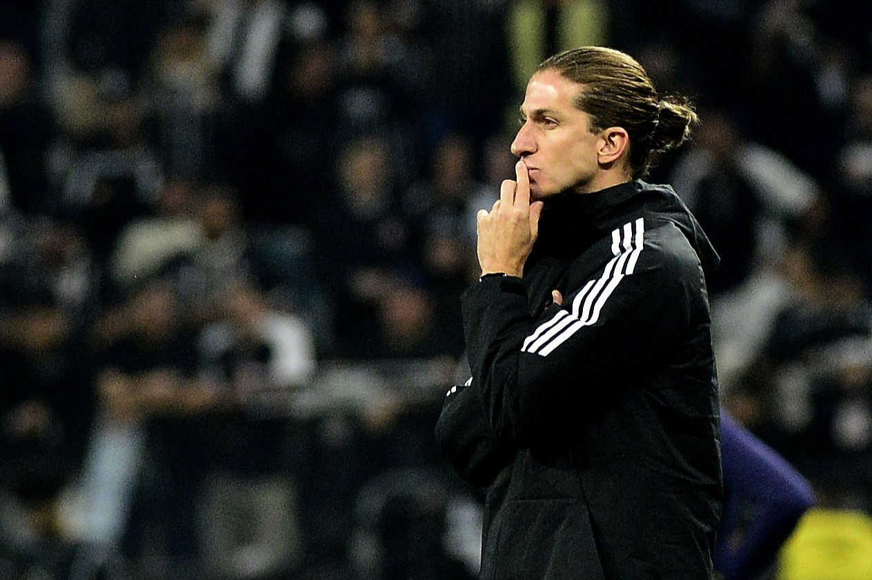 Filipe Luís valoriza mudança de postura do Flamengo e elogia Carrascal: “Que jogador”