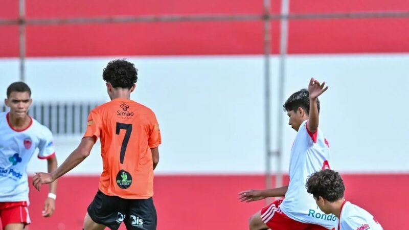 Escolinhas do Santinha e do Vila Acre estreiam com vitórias no Acreano Sub-15