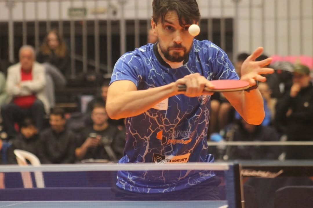 Lembra dele? Ex-Botafogo e Vasco, Rodrigo Pimpão volta às origens e redescobre amor ao tênis de mesa