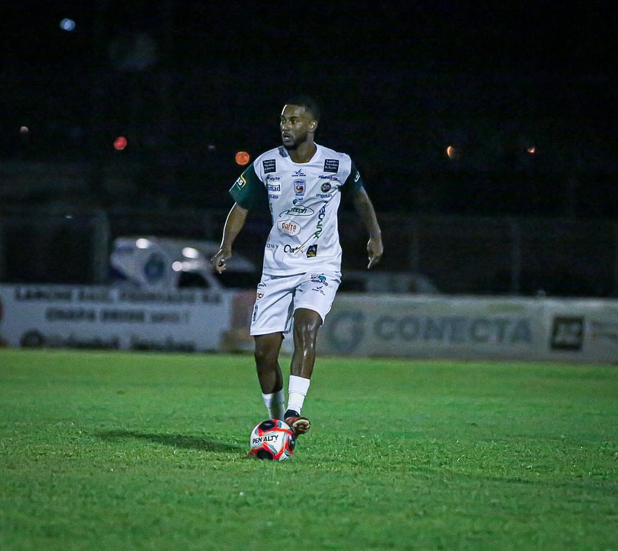 Paulista contrata lateral Lucas Franco para a Série A3 de 2026