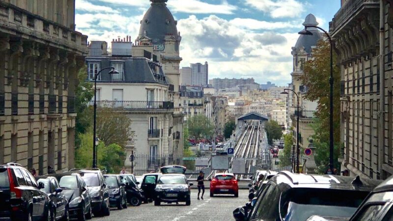 Na França, casas podem ser compradas com desconto, mas só ficam livres após a morte do dono