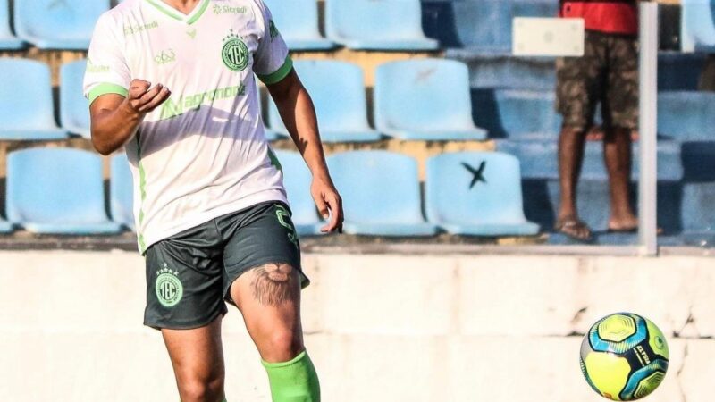 Gustavo Gomes e João Bernardo serão desfalques no Palmas nos primeiros jogos da Segundona